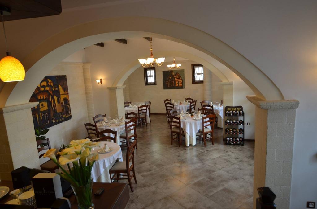 Boutique Hotel Muzaka Берат Екстер'єр фото