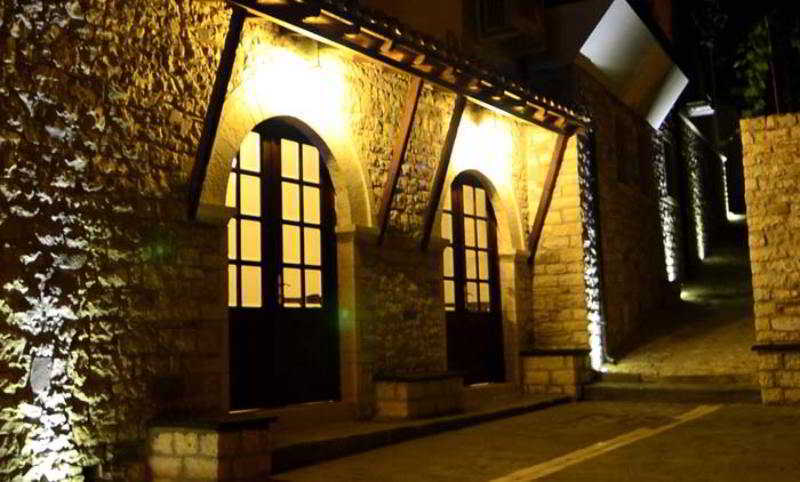 Boutique Hotel Muzaka Берат Екстер'єр фото