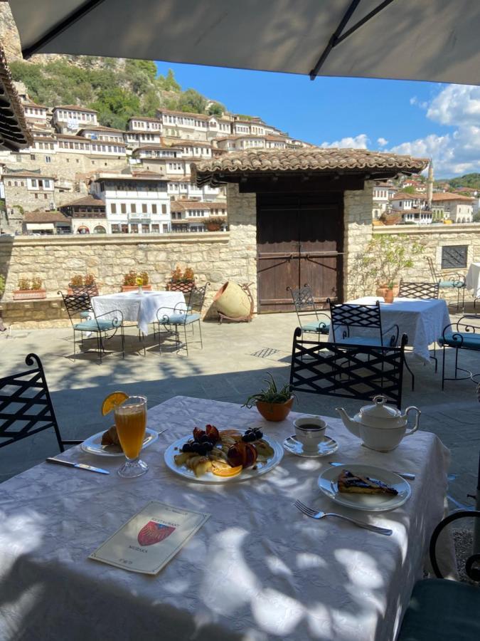 Boutique Hotel Muzaka Берат Екстер'єр фото