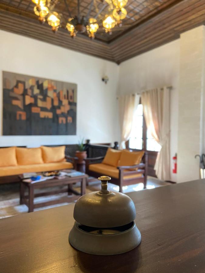 Boutique Hotel Muzaka Берат Екстер'єр фото
