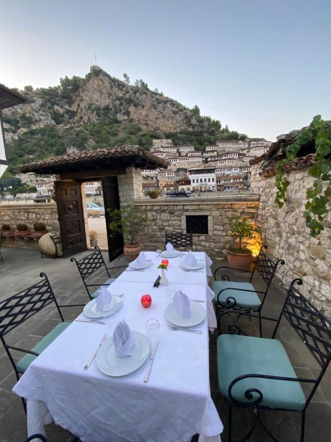 Boutique Hotel Muzaka Берат Екстер'єр фото