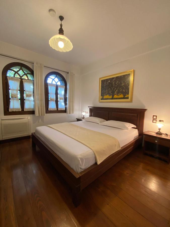 Boutique Hotel Muzaka Берат Екстер'єр фото