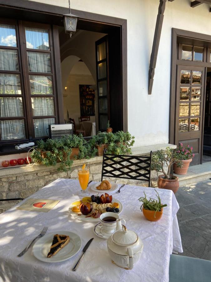 Boutique Hotel Muzaka Берат Екстер'єр фото